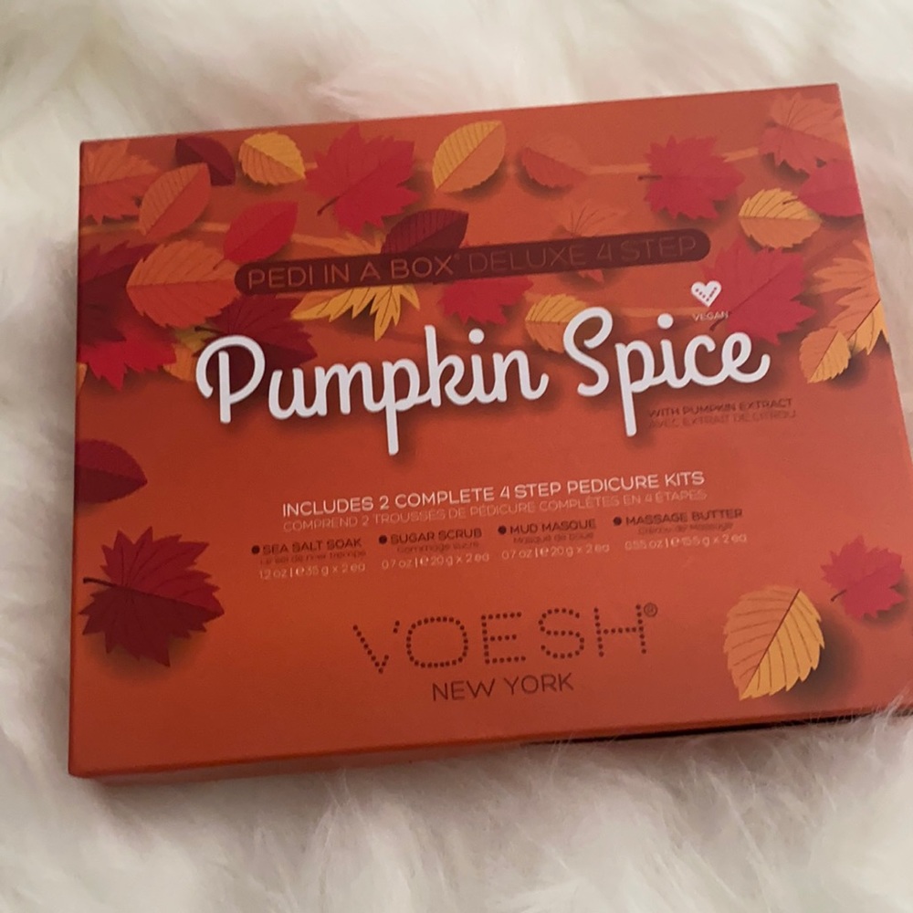 For the love of pumpkin spice.. Pedi in a box